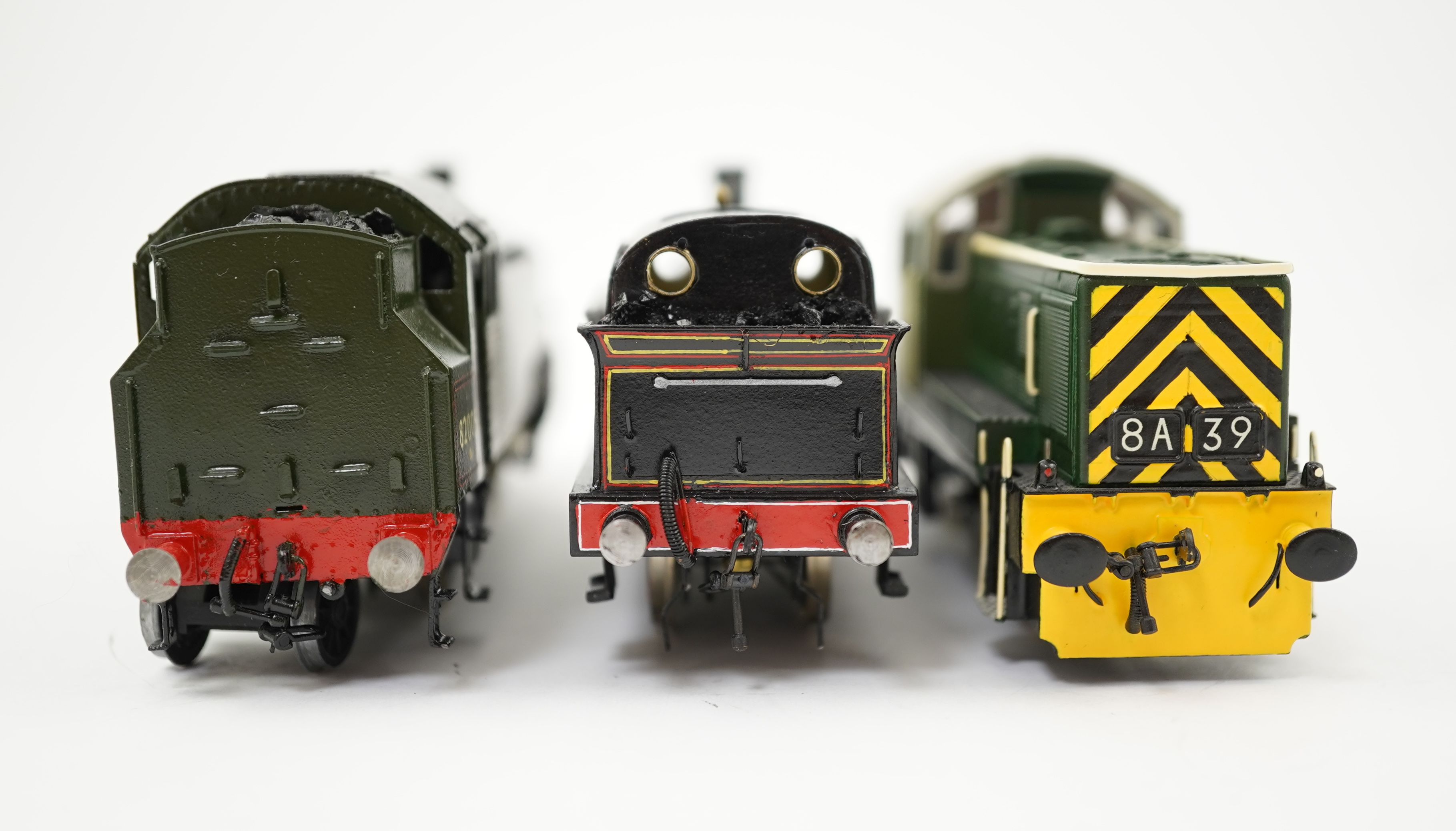 Three 00 gauge brass and white metal kit built locomotives; an SER Sterling R class 0-6-0T, 335, together with a BR Standard class 3 2-6-2T, 82005, and a BR class 14 0-6-0 diesel hydraulic locomotive, constructed, painte